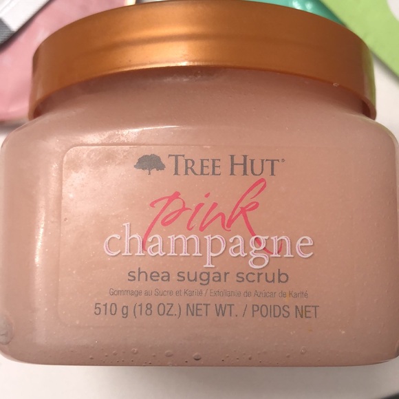 Self care - Face, hand, and lip masks + sugar scrub - Picture 2 of 5